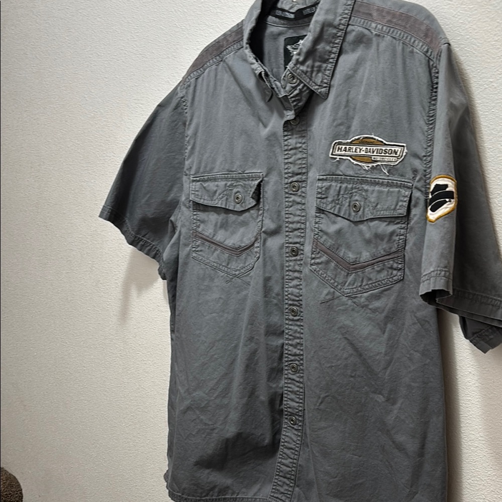 Harley-Davidson Gray Short Sleeve Shirt